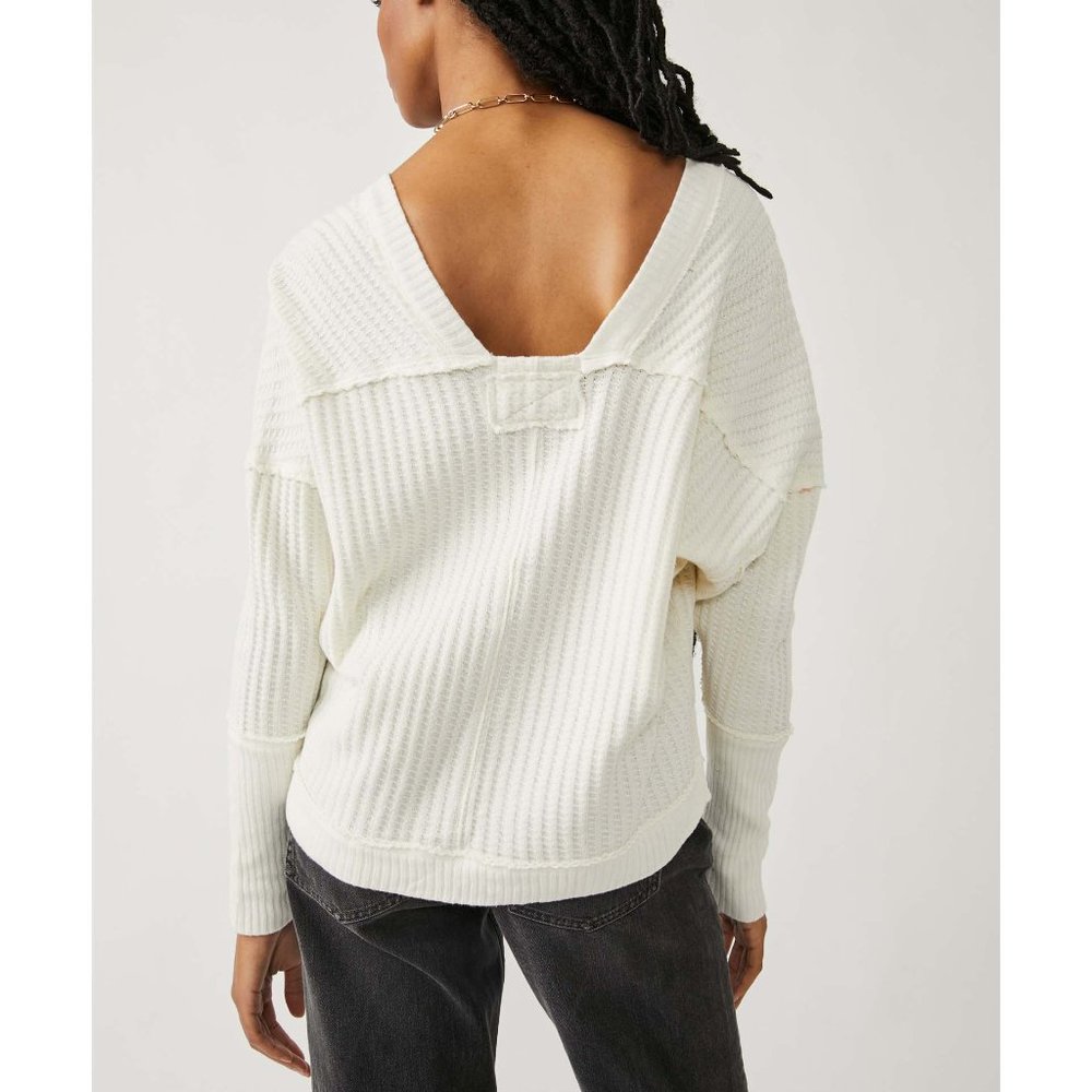 NWOT FREE PEOPLE New Magic Thermal size Large in color Bones / cream - Picture 4 of 13